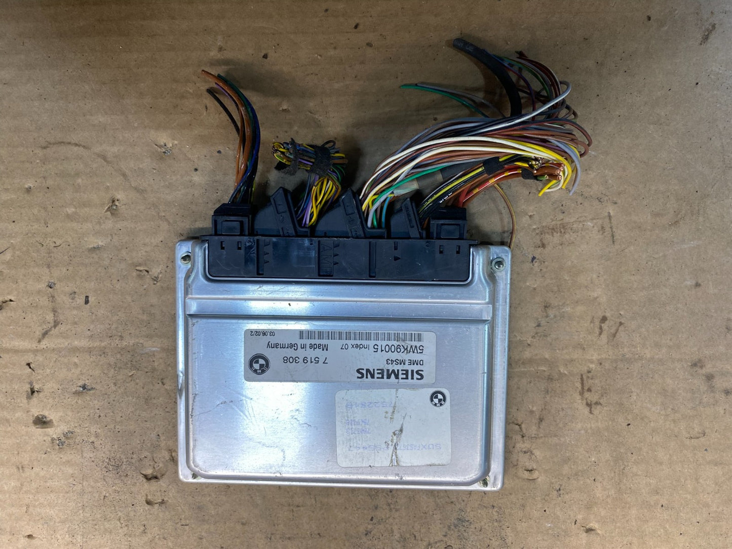 2003 to 2005 BMW X5 ECM ECU Engine Control Computer Module 7519308 AD9798 DW0