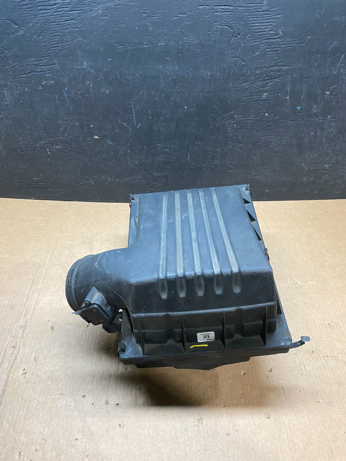 2007 to 2010 BMW X5 Air Intake Cleaner Filter Housing Box H4676 DG11