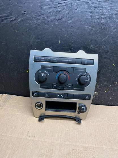2005 2006 2007 Jeep Commander Grand Cherokee A/C Climate Control Bezel Y9915 DG0
