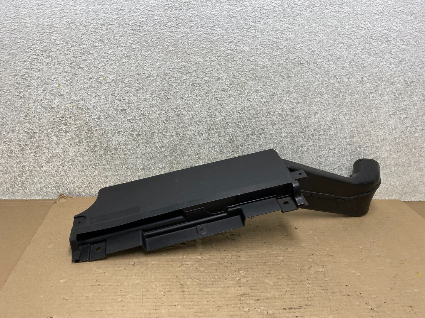 2003 to 2008 Nissan Murano Air Intake Cleaner Duct G7167 PS0