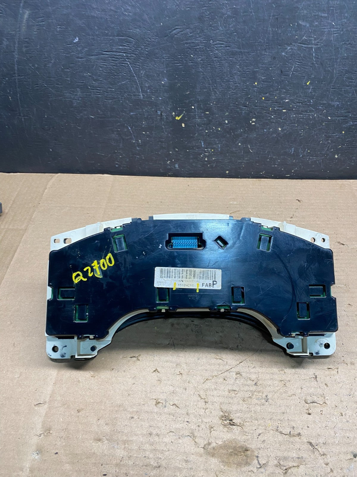 2004 to 2007 Chevrolet Express Speedometer Cluster Gauge OEM q2700 DG5