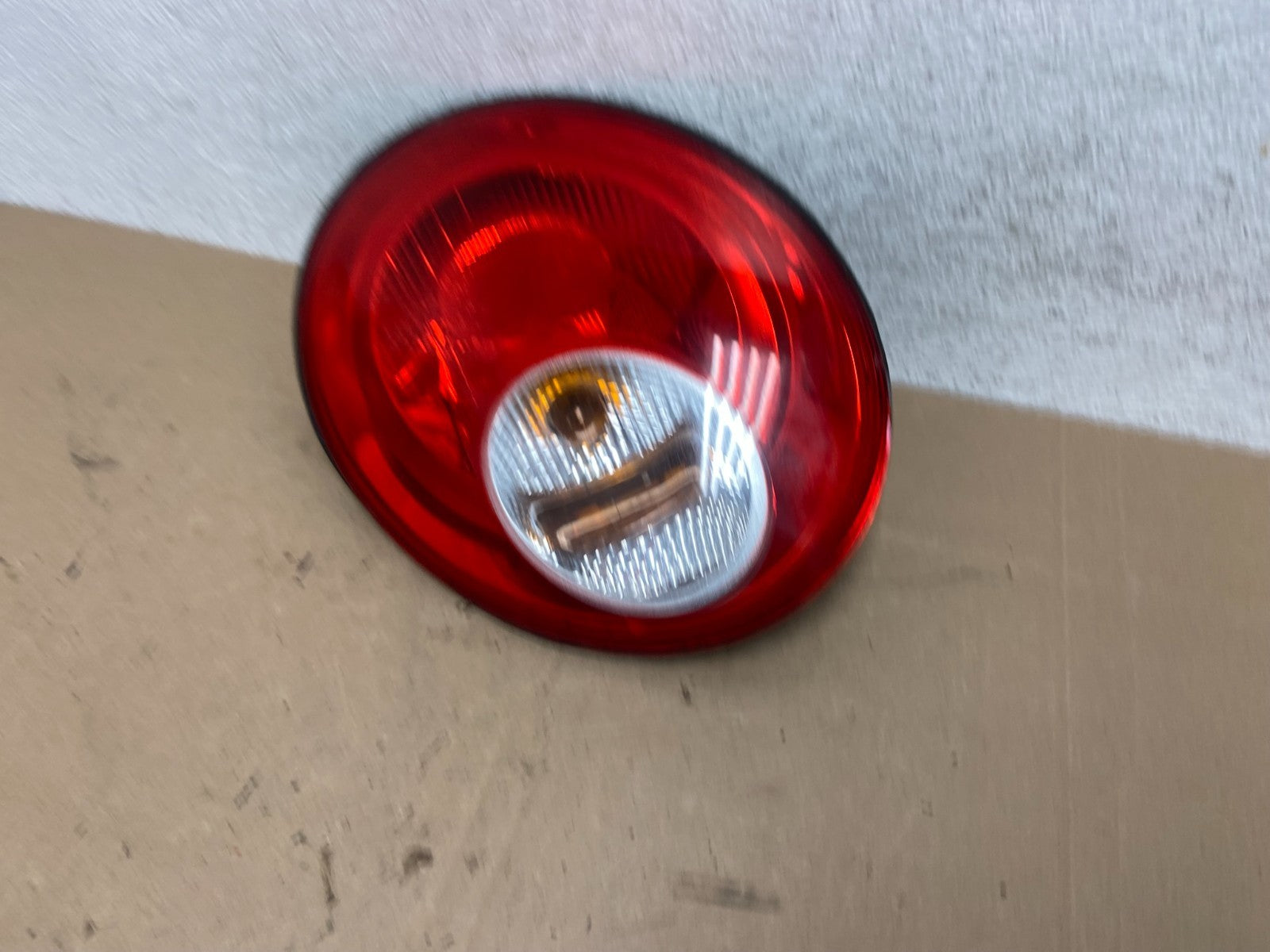 2006 - 2010 Volkswagen Beetle Right Passenger RH Side Tail Light ae5997 DG1