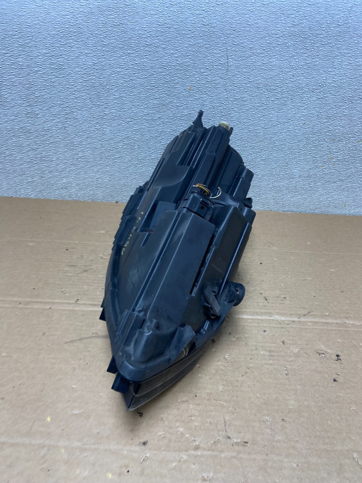 2011 to 2014 Volkswagen Jetta Left Driver LH Headlight Halogen OEM AB4591 DW8
