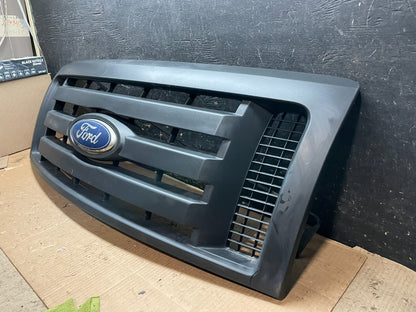 2009 to 2012 Ford F150 Front Upper Grill Grille Chrome Y2030 DG2