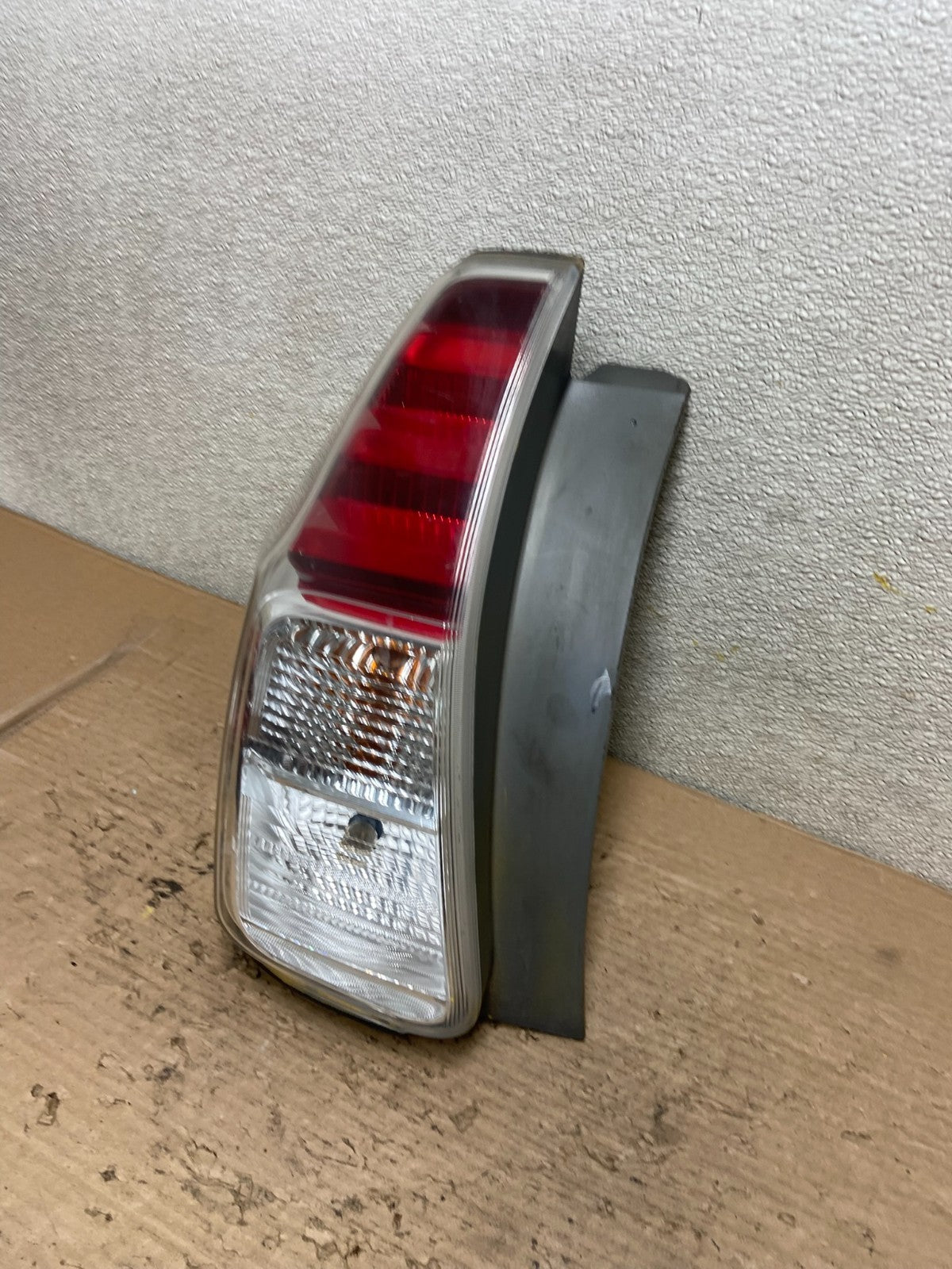 2015 to 2018 Toyota Prius V LED Left Driver LH Tail Light Oem AA9733 LK1