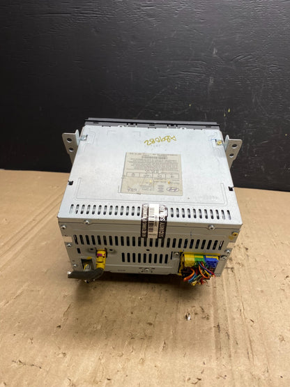2006 to 2009 Hyundai Tucson FM Radio Single CD Player 96175-2E810 AB9082 DG4