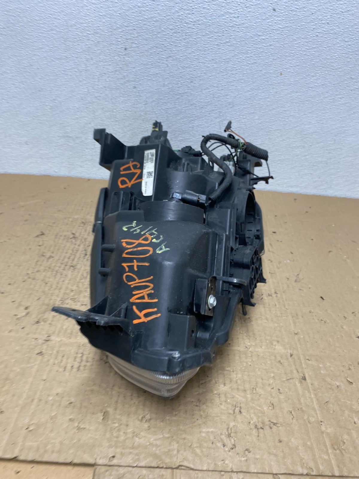 Halogen 2009-2014 Nissan Maxima Right Passenger Headlight AC4142 DW8
