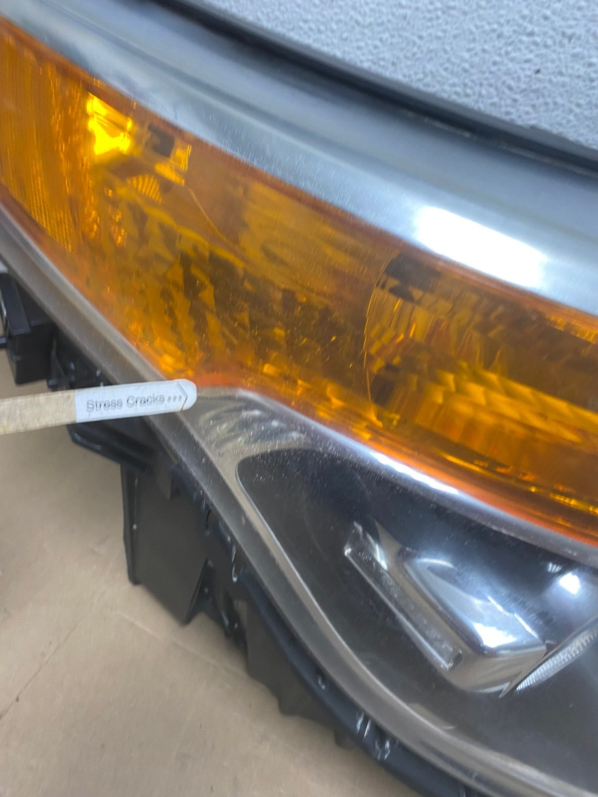 2011 to 2015 Ford Explorer Right Passenger Xenon Headlight AF4358 LK4