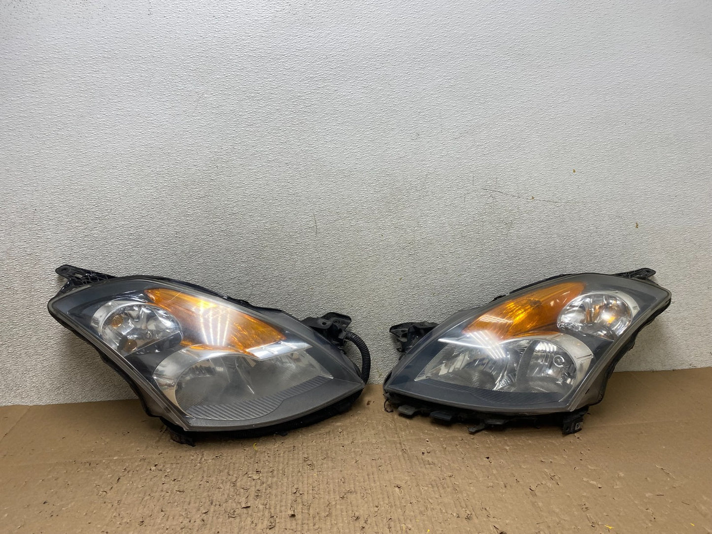 Sedan 2007 2008 2009 Nissan Altima Left+Right Set Headlights T8073 DW0