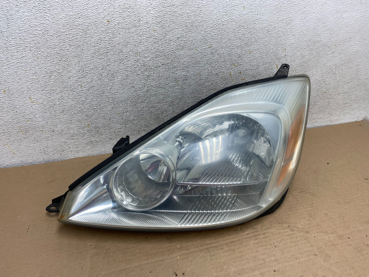 2004-2005 Toyota Sienna Left Driver LH Side Halogen Headlight AH9396 DW2