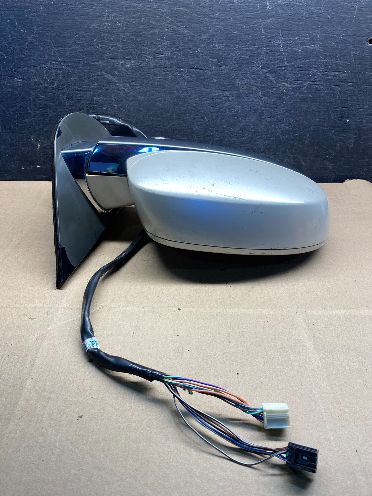 2007 - 2014 Cadillac Escalade Right Passenger View Door Mirror AI7437 DG2