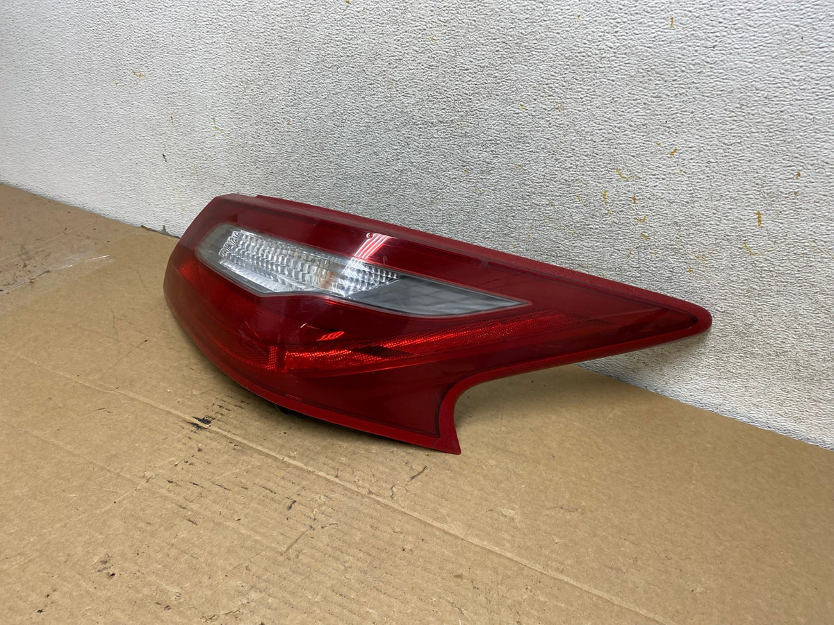 2016 2017 2018 Nissan Altima Right Passenger RH Side Tail Light AH8032 LK2