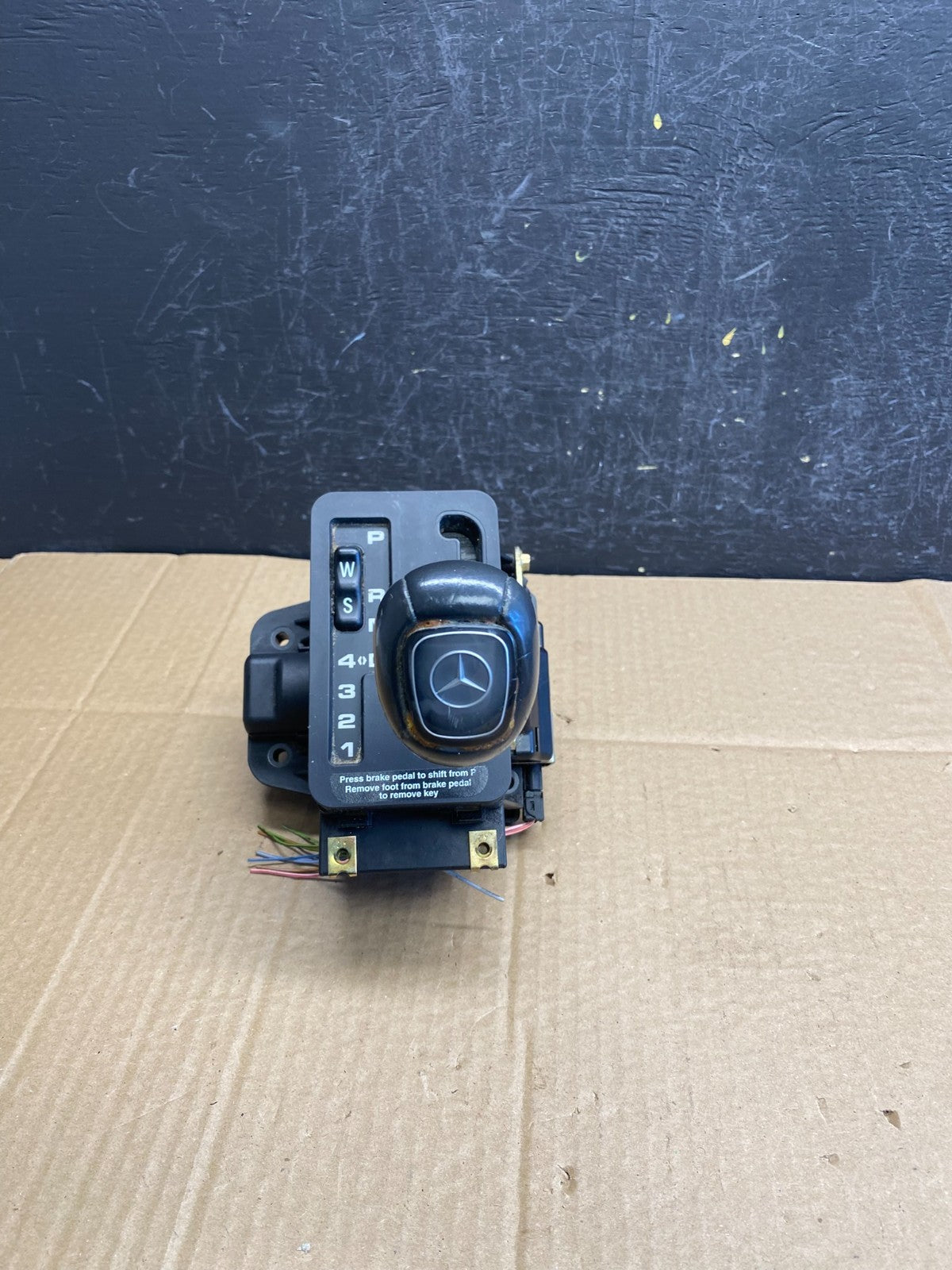 1996-1999 Mercedes W210 E320 SLK320 S600 Center Shifter Gear Selector AC9344 DG0