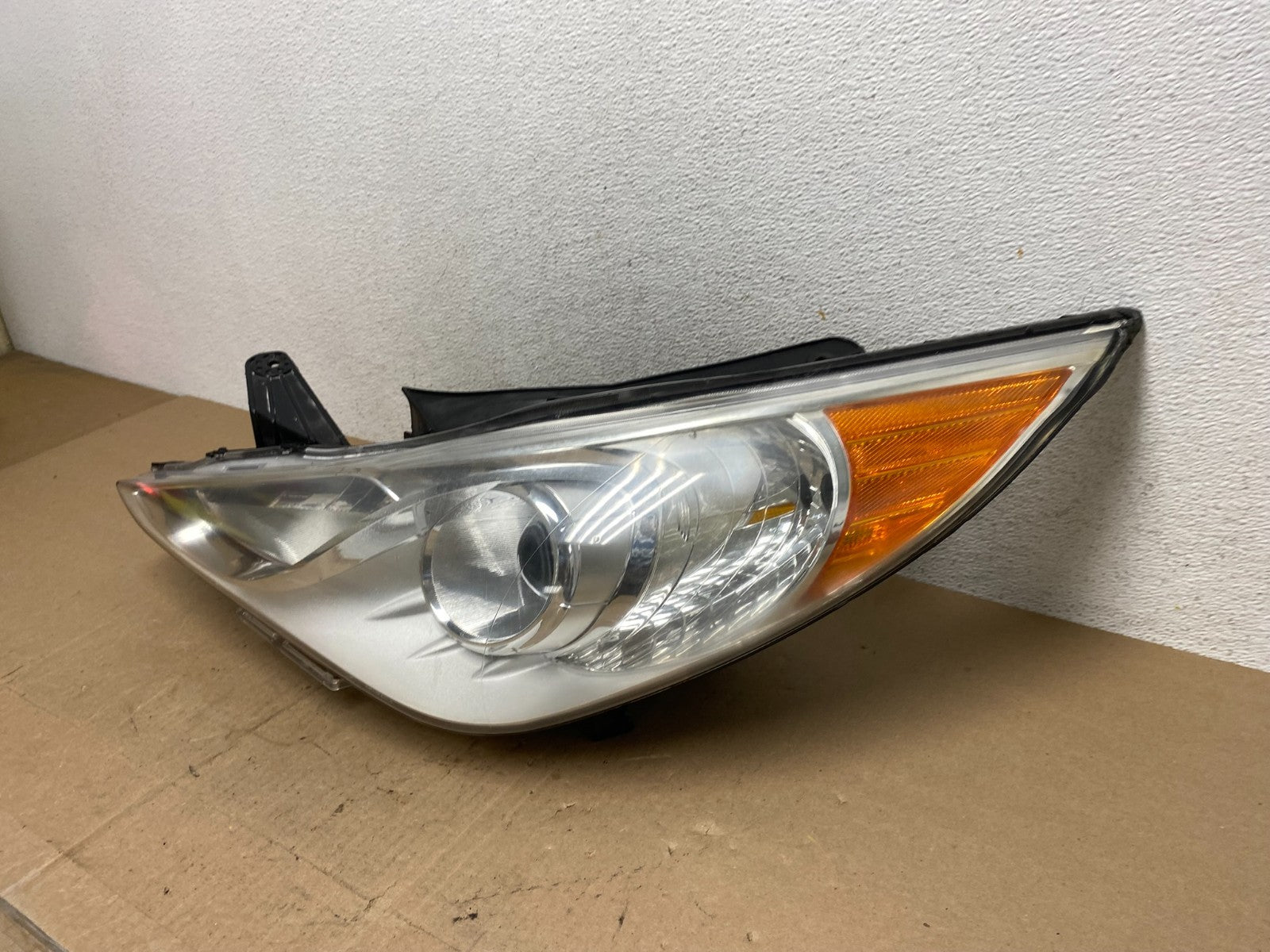 2011 - 2014 Hyundai Sonata Left Driver Lh Side Headlight Halogen AE6752 DW1