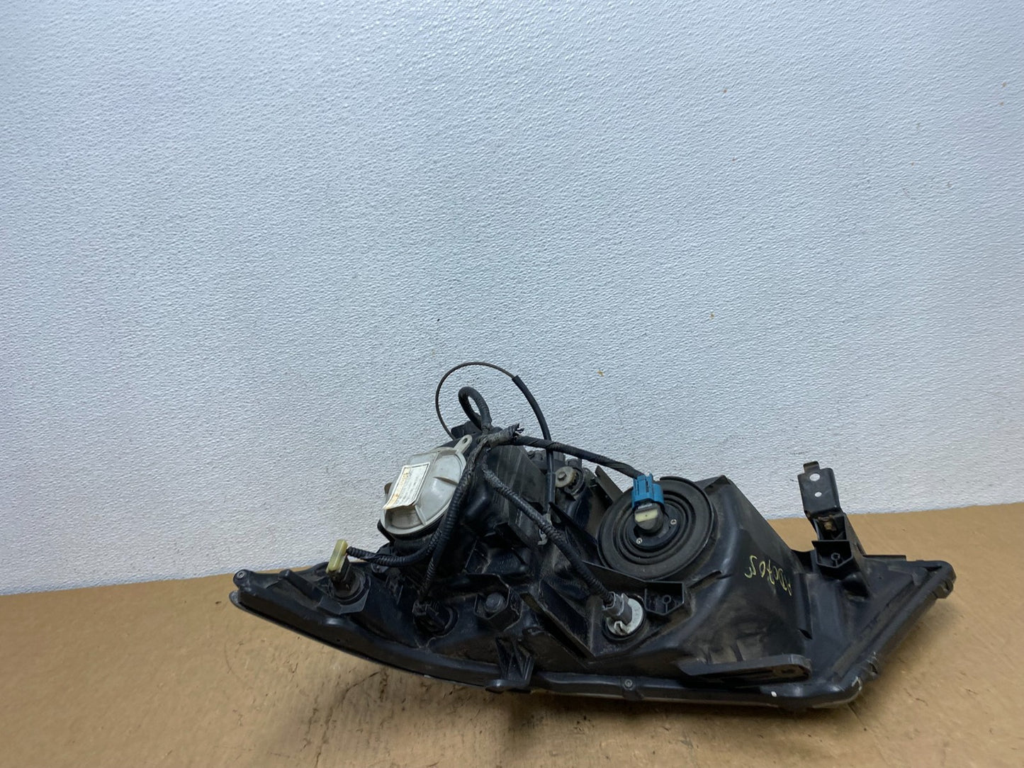 2007 2008 2009 Acura MDX Headlight Xenon HID Right Passenger RH AD0705 DW6