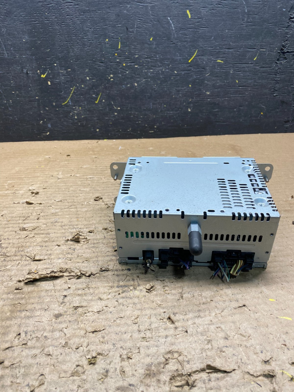 2013 to 2014 Ford Explorer Audio Equipment Radio Receiver AM FM CD s6197 DG3