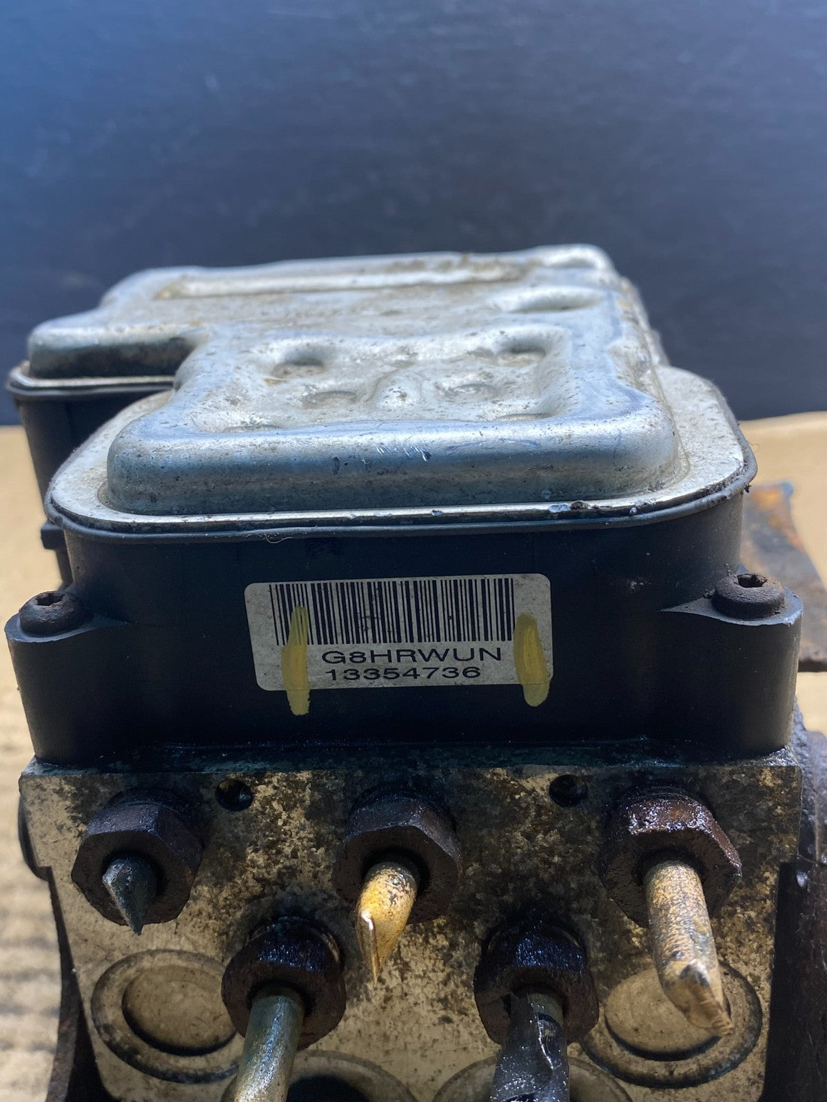 2003 to 2006 Chevrolet Tahoe ABS Pump Anti Lock Module AB7146 DG6