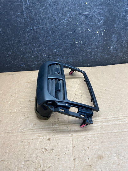 2004 to 2005 Toyota Rav4 Center Console Dash Radio Bezel Air Vent Trim af2050 DG2