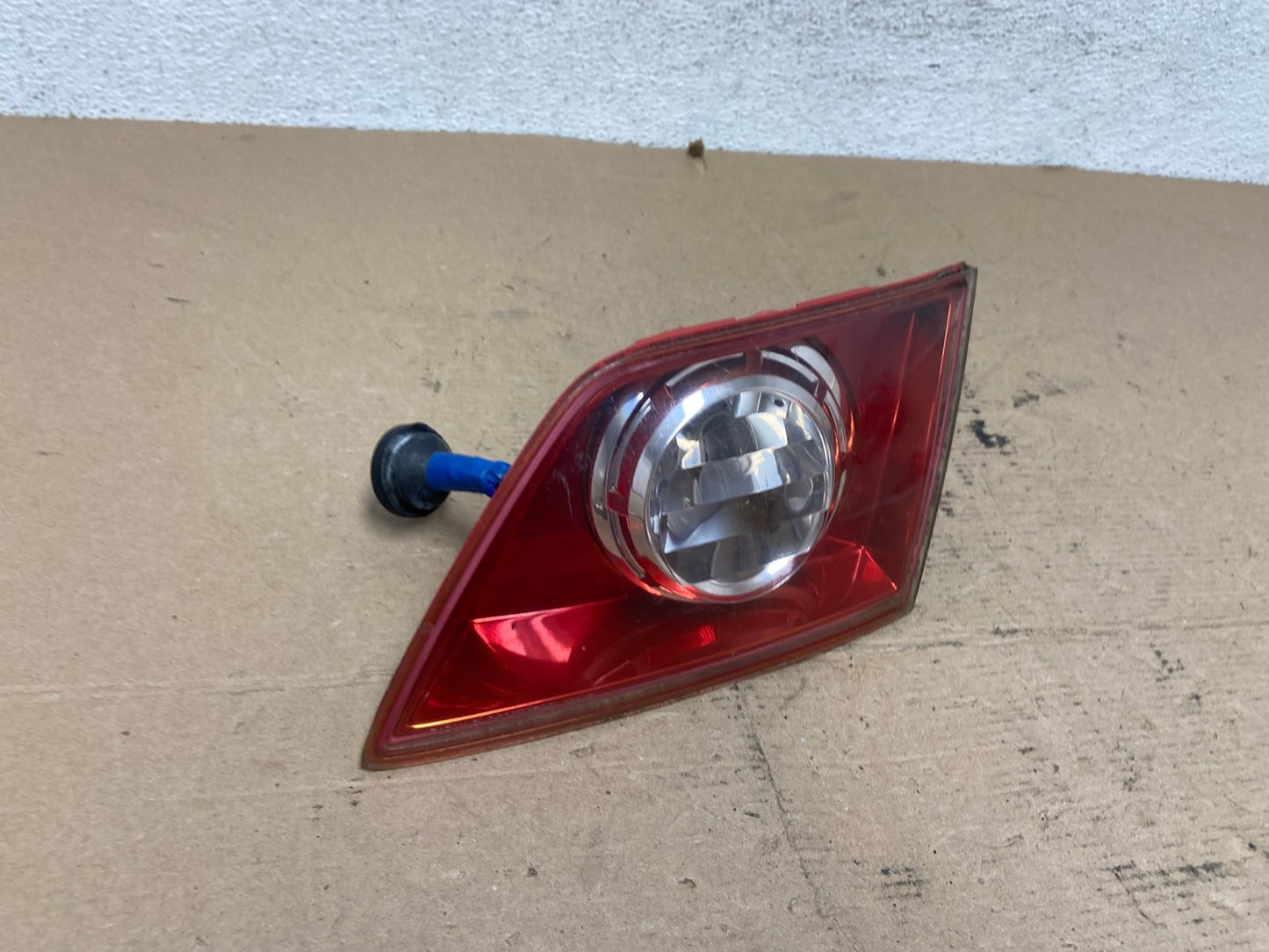 2003-2005 Infiniti FX35 FX45 Right Passenger Red Inner Tail Light AF4610 LK2