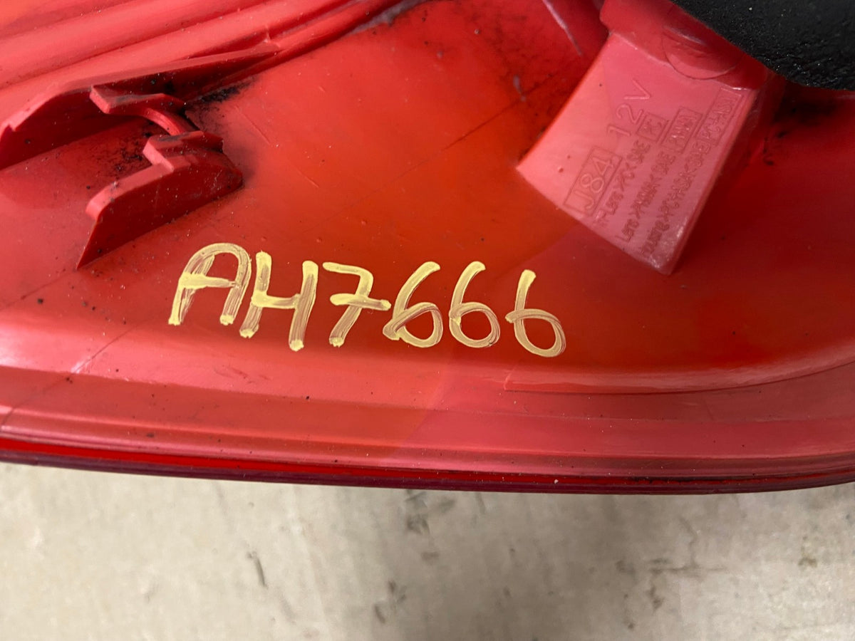 2005 2006 2007 Scion TC Tail Light Right Passenger Rh Side AH7666 LK6