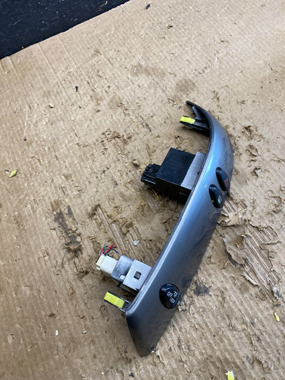 2004 to 2010 Toyota Sienna Left Side Climate Switches Bezel Trim OEM z9815 DG2