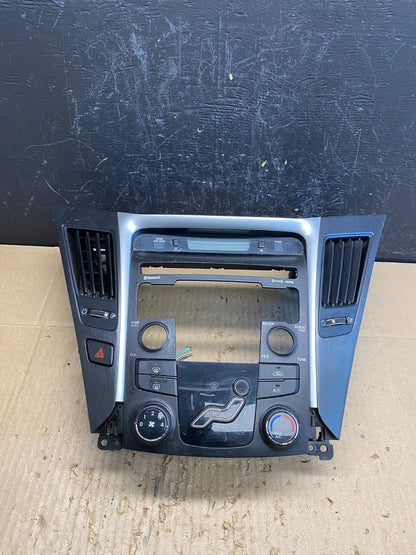 2011 - 2014 Hyundai Sonata Center Radio Climate Control Air Vent Bezel AC4835 DG0