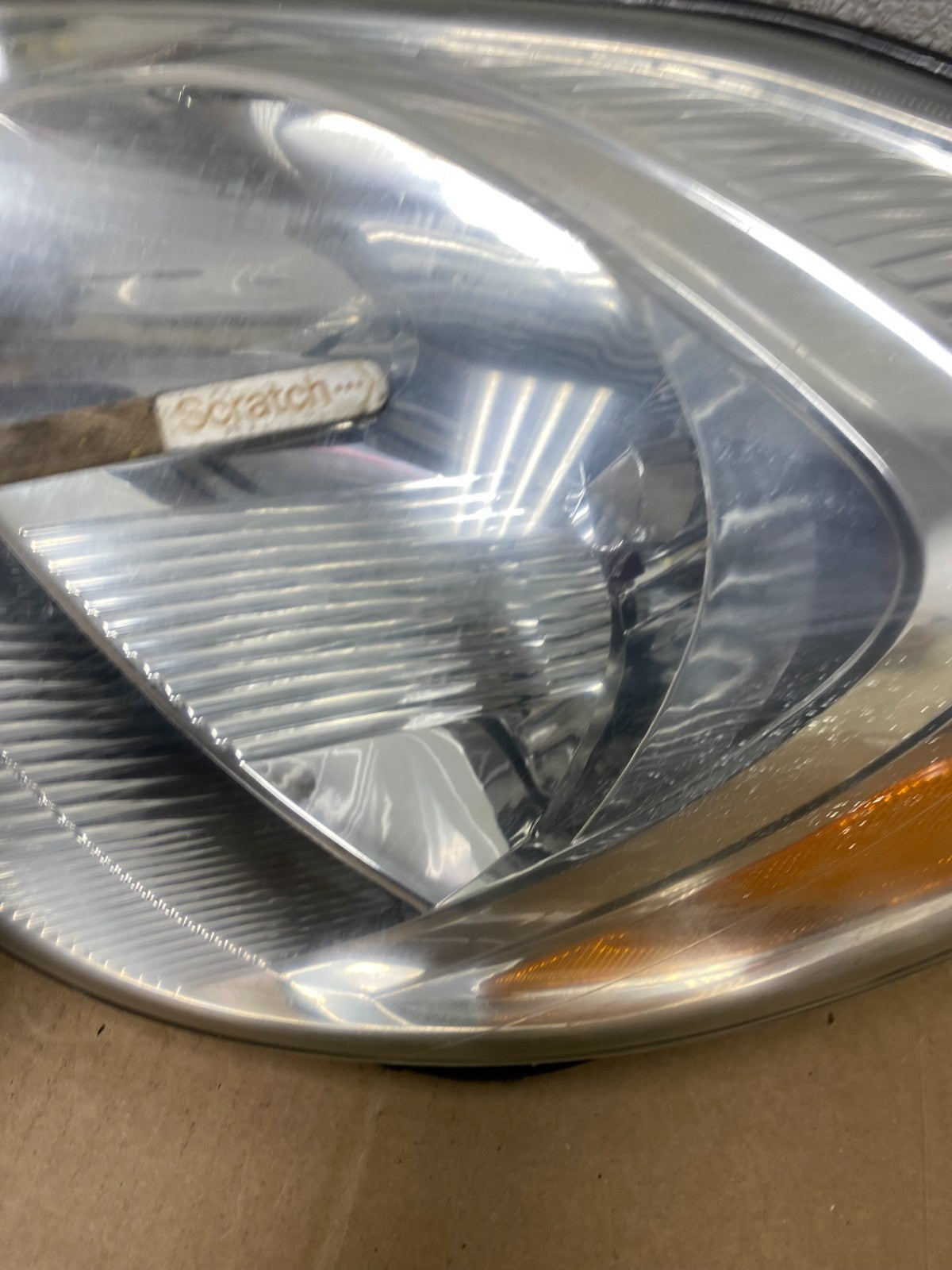 2004 2005 Toyota Sienna Left+Right Set Side Halogen Headlights W8516 DW7