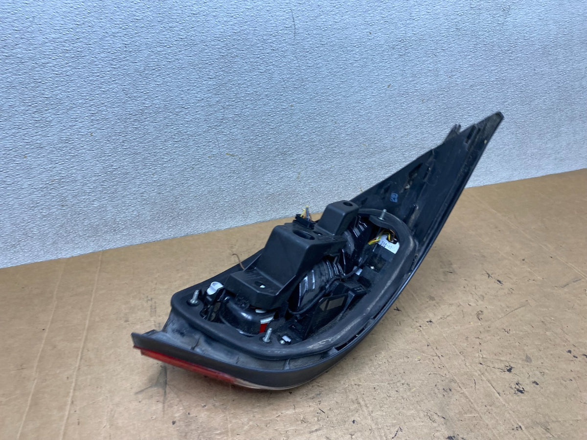 2008 2009 2010 BMW 5 525i 530i Right Passenger Rh Tail Side Light T3697 DW4