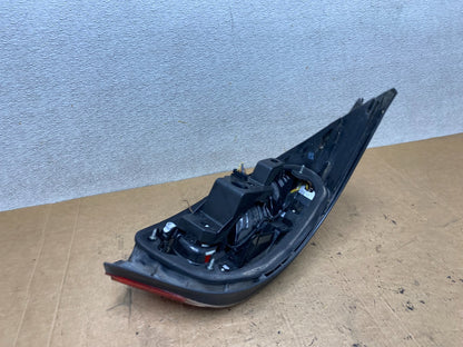 2008 2009 2010 BMW 5 525i 530i Right Passenger Rh Tail Side Light T3697 DW4
