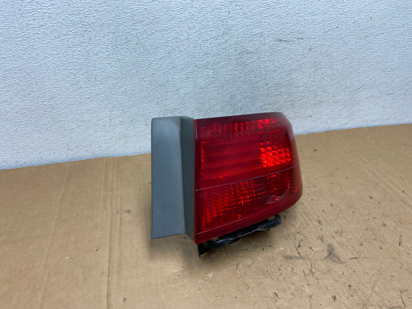 2005 Honda Accord Right Passenger Rh Side Tail Light AD3256 LK2