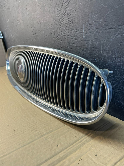 2000 to 2005 Buick Lesabre Front Chrome Upper Grill Grille AC9745 DW1