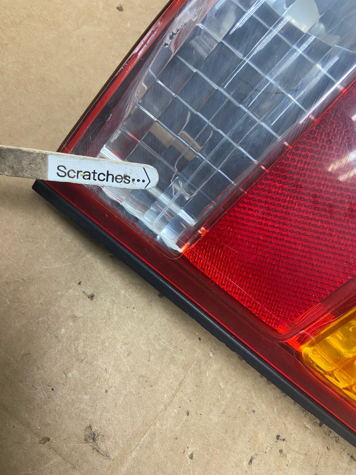 2001 to 2007 Ford Escape Right Passenger RH Side Tail Light AD5182 LK3