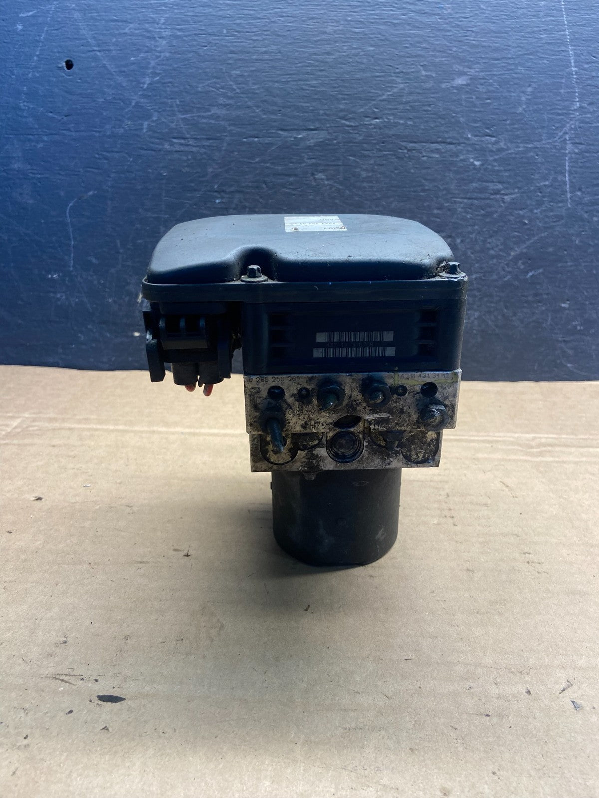 2007 to 2011 Mercedes E350 ABS Anti Lock Brake Pump ae2487 DG3