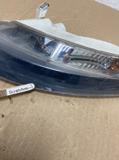 2004 to 2007 BMW E63 E64 645 650i Left Driver LH Front Turn Signal AF5784 DW3