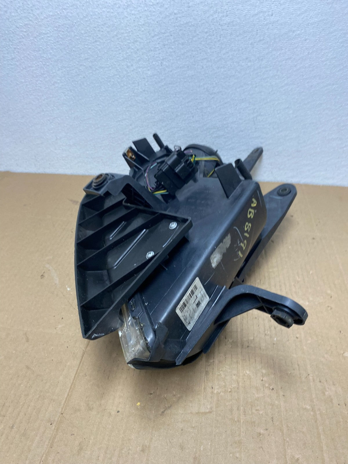 2007 to 2010 Saturn Outlook Left Driver LH Halogen Headlight OEM AB8191 DW5