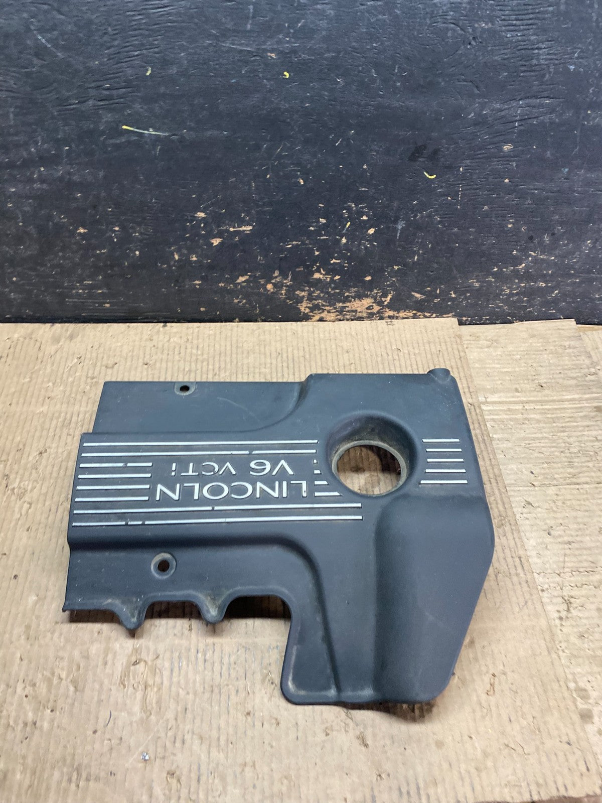 2003 to 2005 Lincoln LS 3.0L V6 Engine Motor Cover OEM W6042 DG1