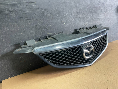 2002 2003 Mazda MPV Front Upper Grille Grill Z8239 DG1