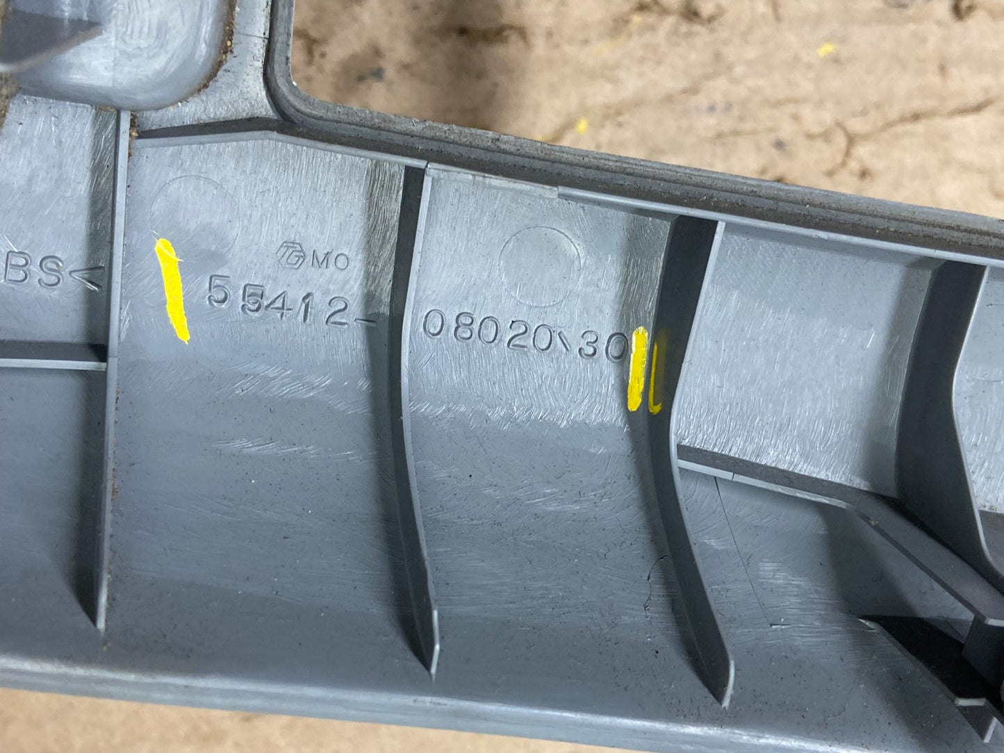 2001-2003 Toyota Sienna Center Console Dash Radio Bezel Trim 55412-08020 T61145