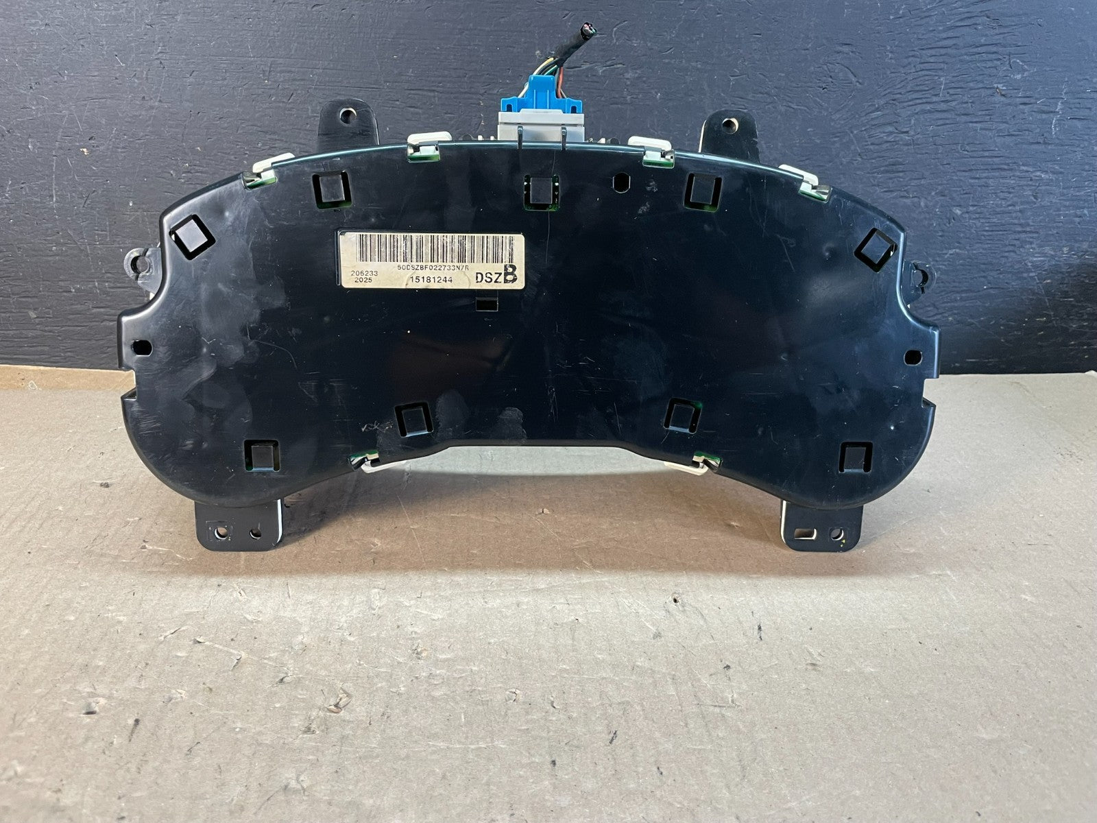 2002 to 2005 Chevrolet Trailblazer Speedometer Cluster Gauge ae3348 DG6