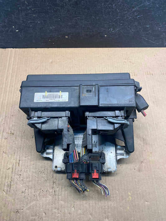 2005 Jeep Grand Cherokee Commander Fuse Box BCM Body Control Module AE64100