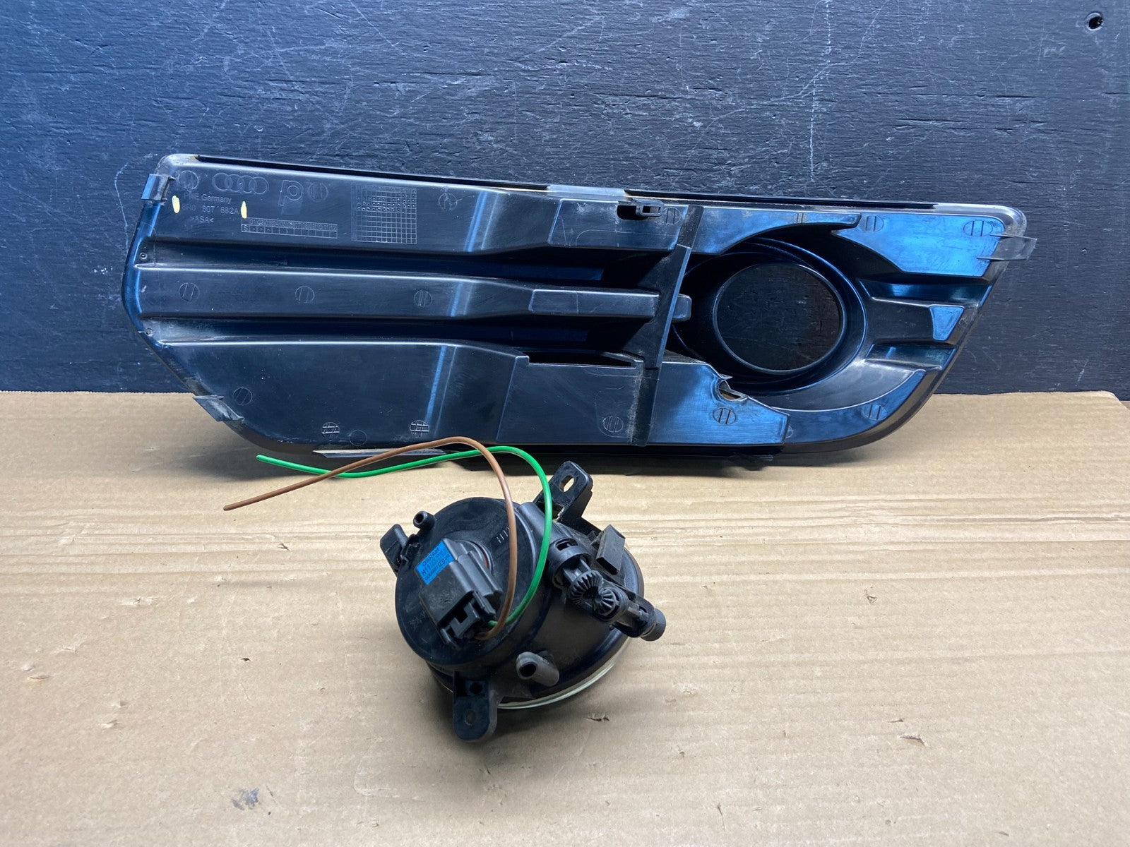 2009 to 2012 Audi Q5 Right Fog Light Bezel w/o S-Line Pkg AE45912