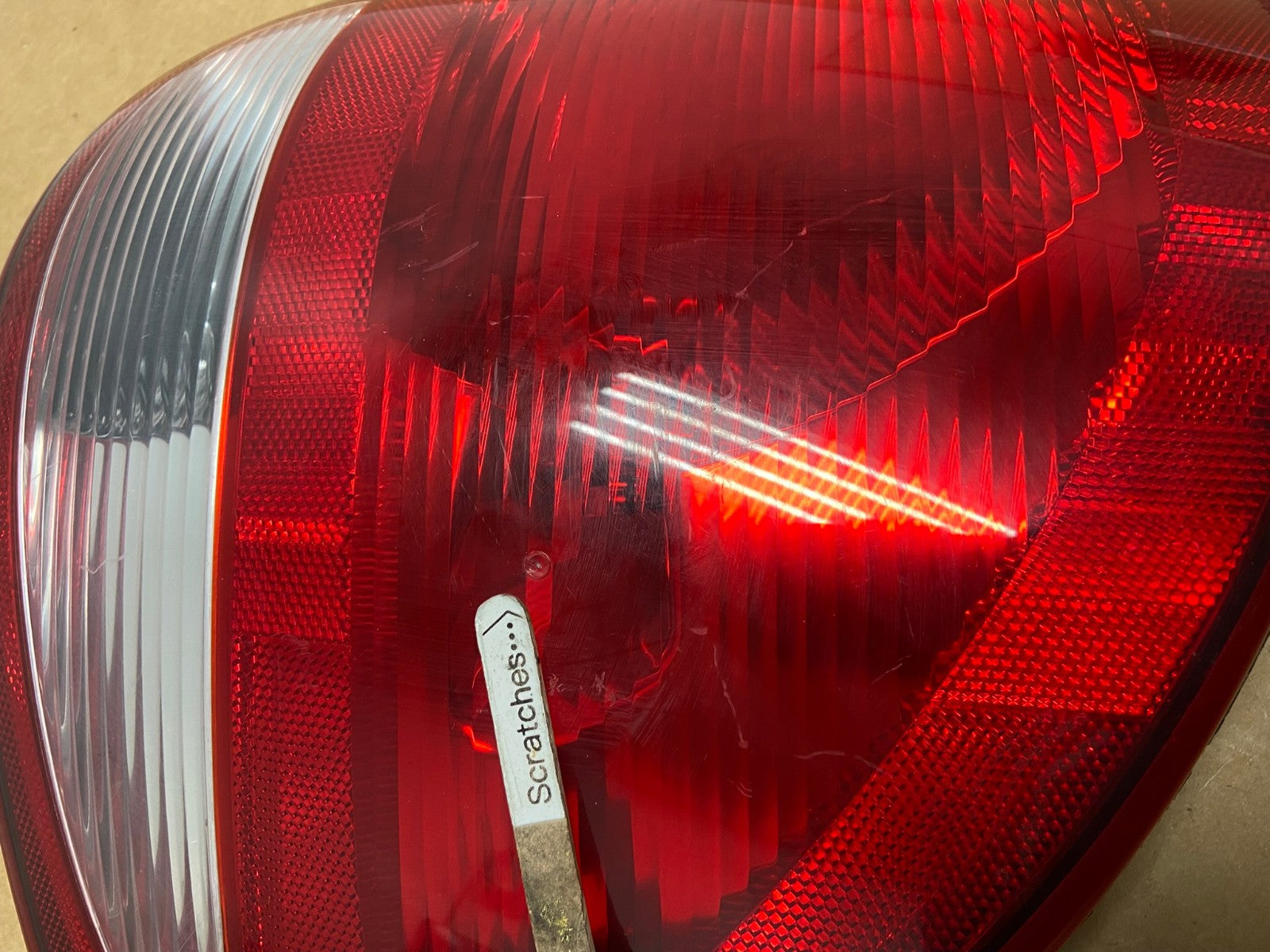 2004 to 2007 Dodge Grand Caravan Left Driver Lh Tail Light AE2968 LK3