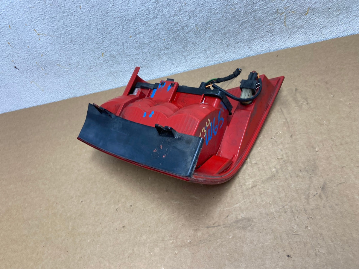 2002-2005 Mercedes ML350 ML-Class Left Driver Lh Side Tail Light AI2634 LK5