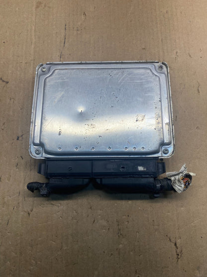 2005 2006 Porsche Cayenne Engine Computer Module ECM ECU AE7764 DW1