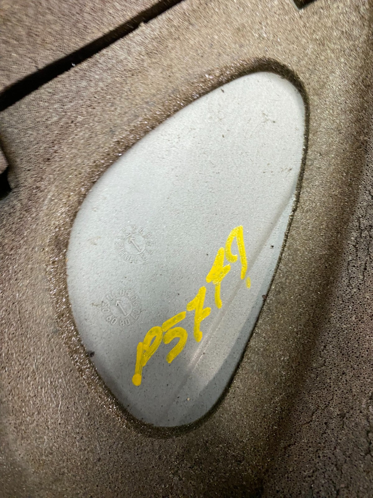 2004 to 2007  Cadillac CTS 3.6L Plastic Engine Cover Shield OEM P5779 DG9