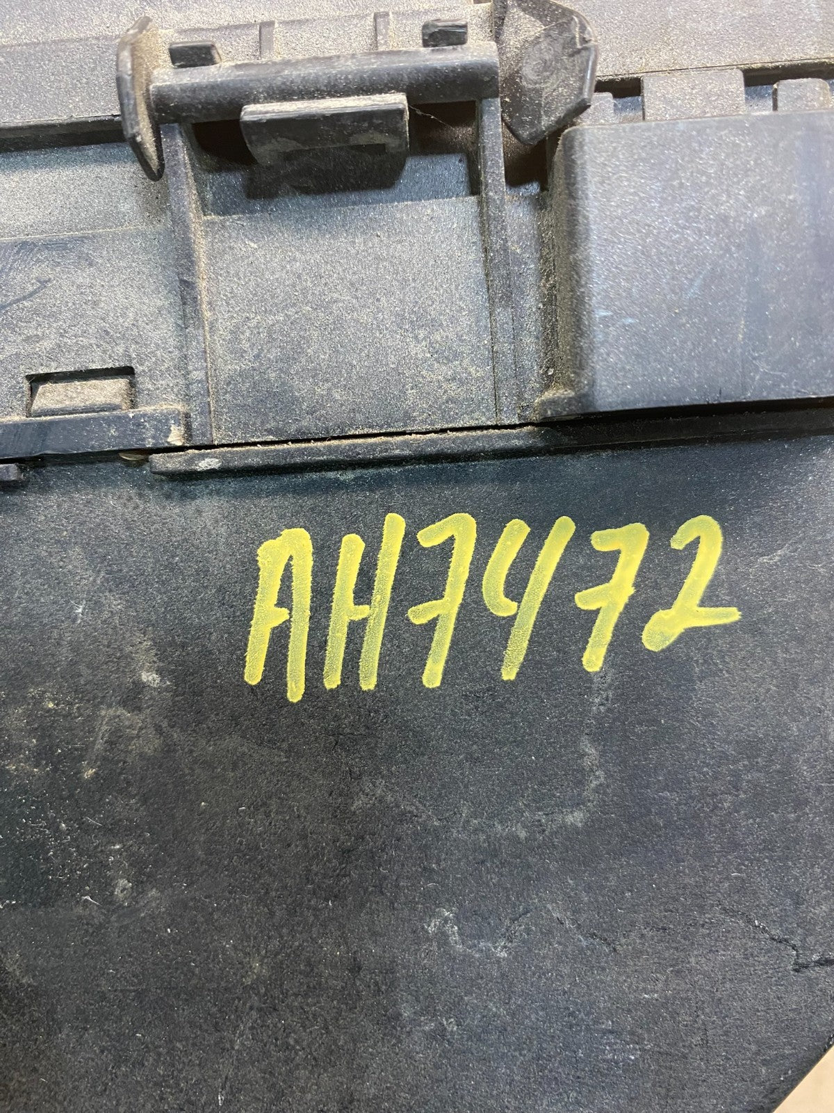 2012 Jeep Grand Cherokee Durango TIPM Fuse Box Relay Module 04692316AG AH7472 PS5