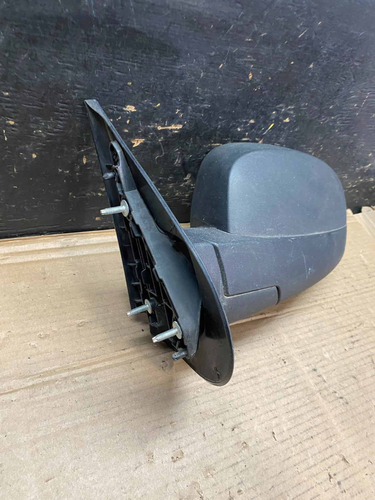 2007-2014 Chevrolet Tahoe Silverado Suburban LH Driver Mirror V2687 DG2