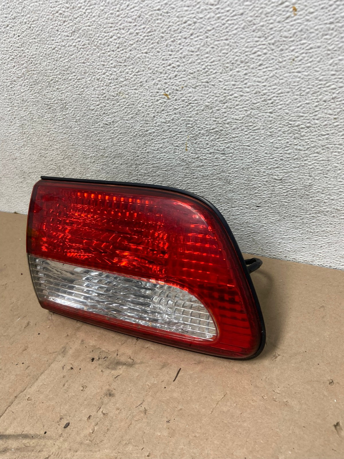 2001 2002 2003 Toyota Sienna Left Driver Lh Side Inner Tail Light AG4848 LK1
