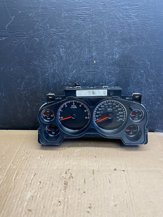 2007 to 2013 Chevrolet Silverado Suburban Cluster Gauge Speedometer OE ad6800 DG0