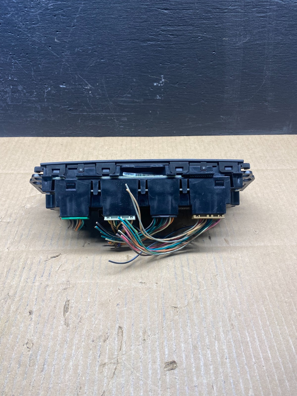 2007-2011 GMC Yukon Tahoe Automatic Climate Temperature Temp Control AD1530 DG3